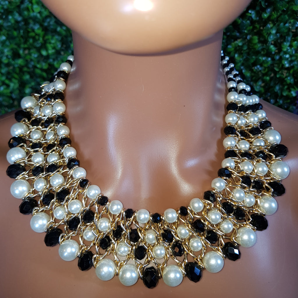 Crxstal Pearl Necklace